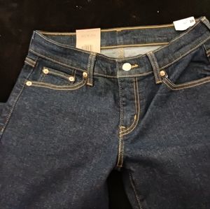 Brand new with Tag's Levi's women's boyfriend blue jeans W26 L30.